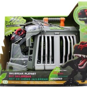 T-Rex Jailbreak Playset + Green Raptor